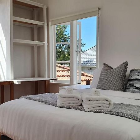 Villa Bright And Modern Oasis In Kingsland Auckland Esterno foto