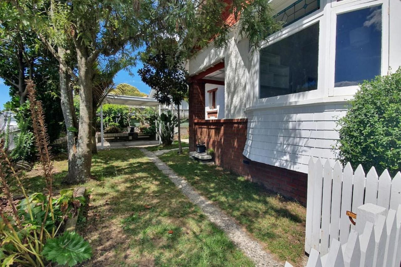 Villa Bright And Modern Oasis In Kingsland Auckland Esterno foto