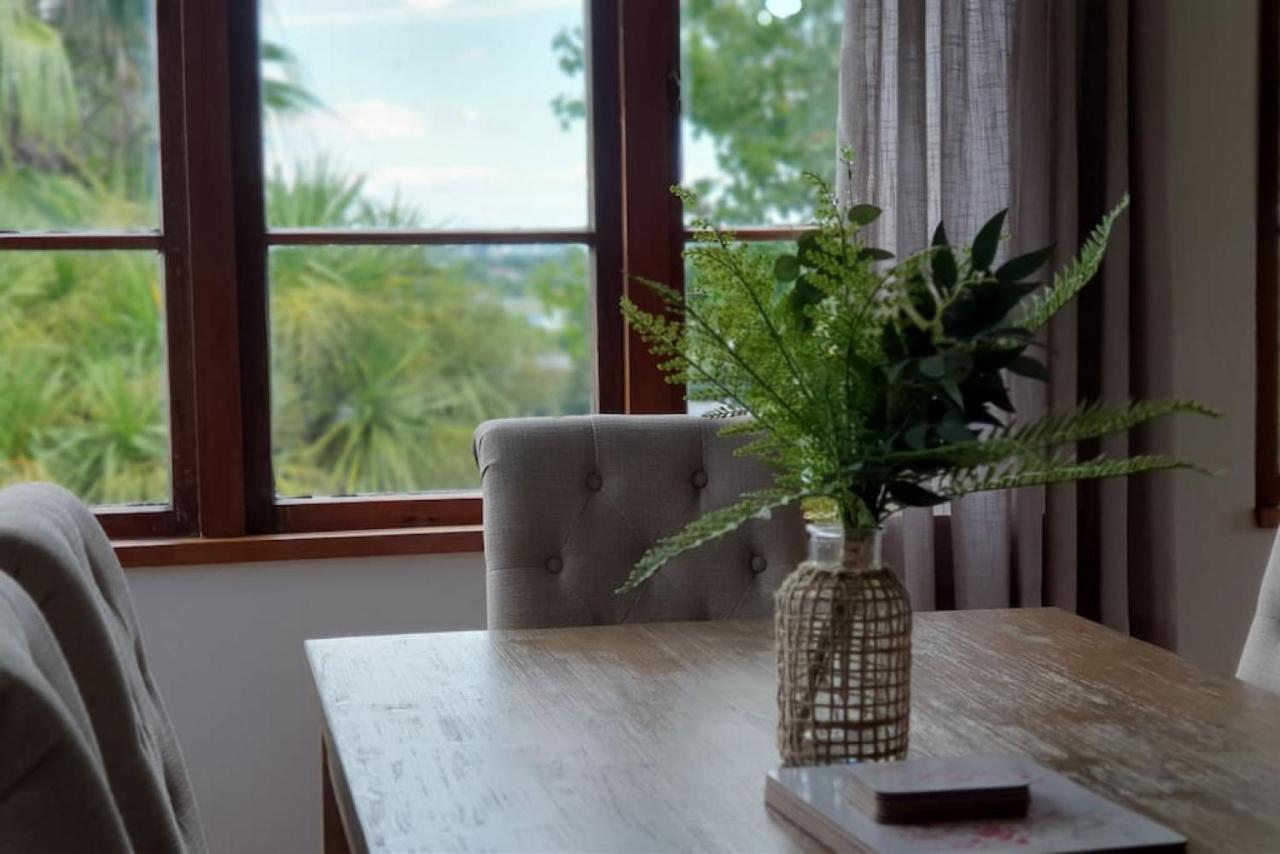 Villa Bright And Modern Oasis In Kingsland Auckland Esterno foto
