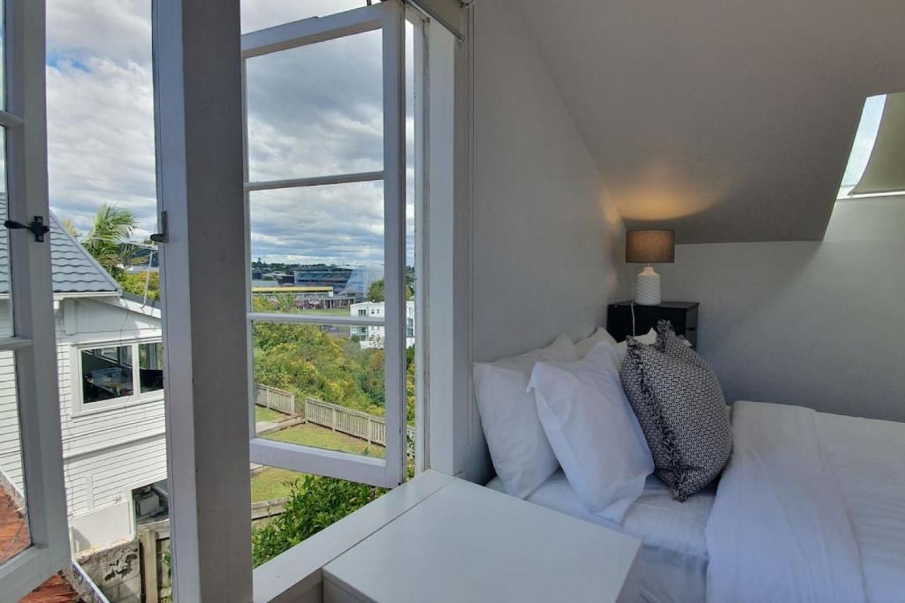Villa Bright And Modern Oasis In Kingsland Auckland Esterno foto
